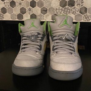 AIR JORDAN 5 RETRO GREEN BEAN